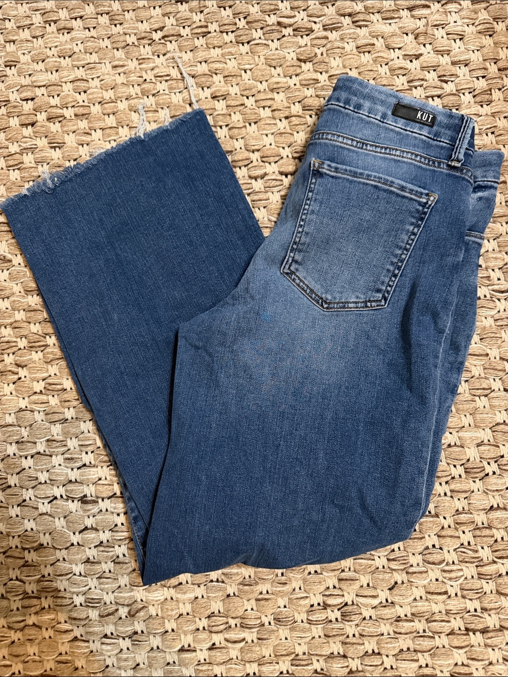 Kut from the Kloth Women's Mid Blue Cropped Raw Hem Jeans